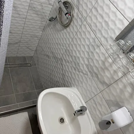 Bed & Breakfast Fuerdo Panzio Karcag