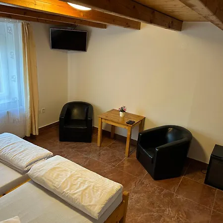 Bed & Breakfast Fuerdo Panzio 3*